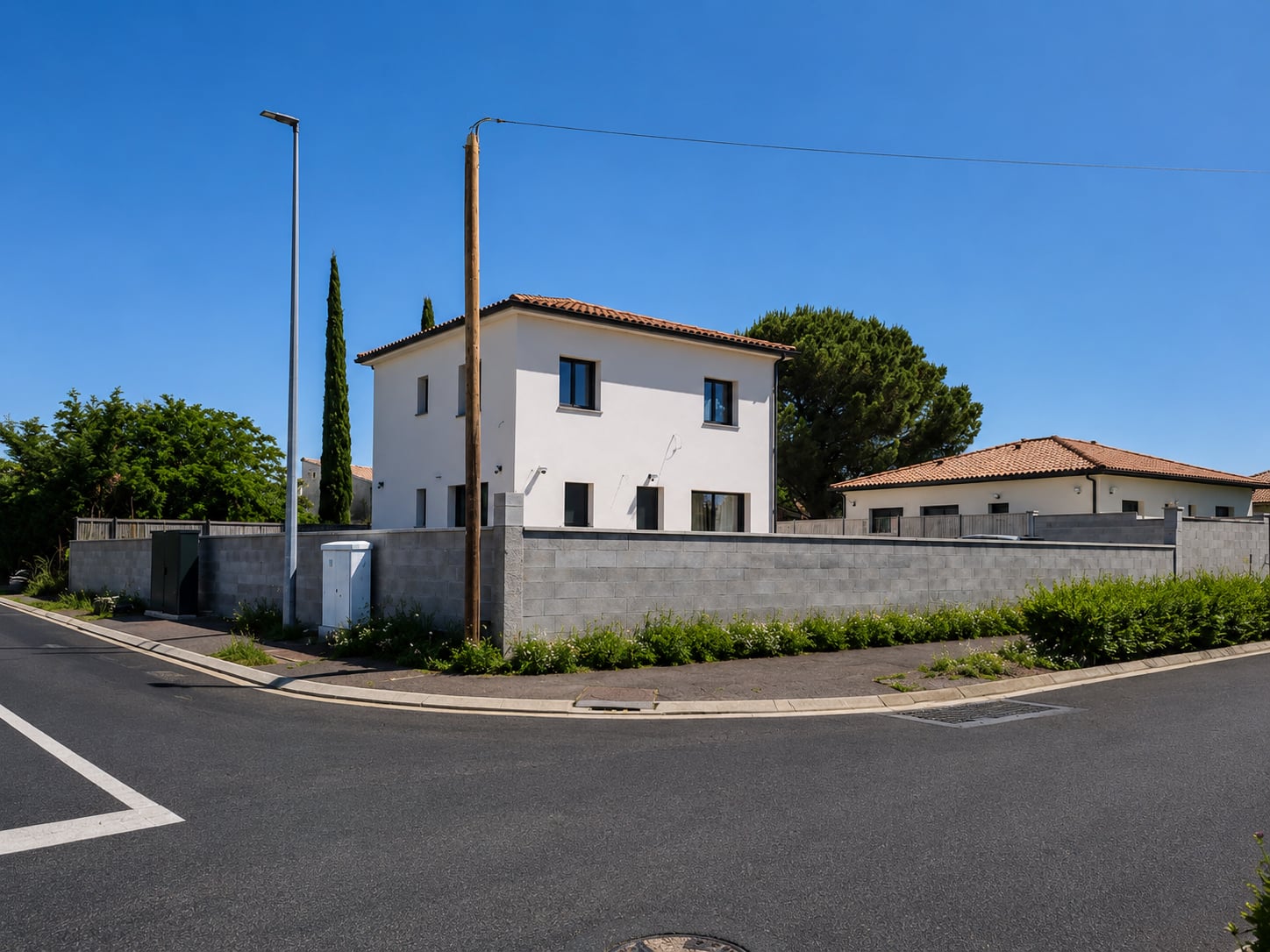 Kamal Residence, France — photograph 2