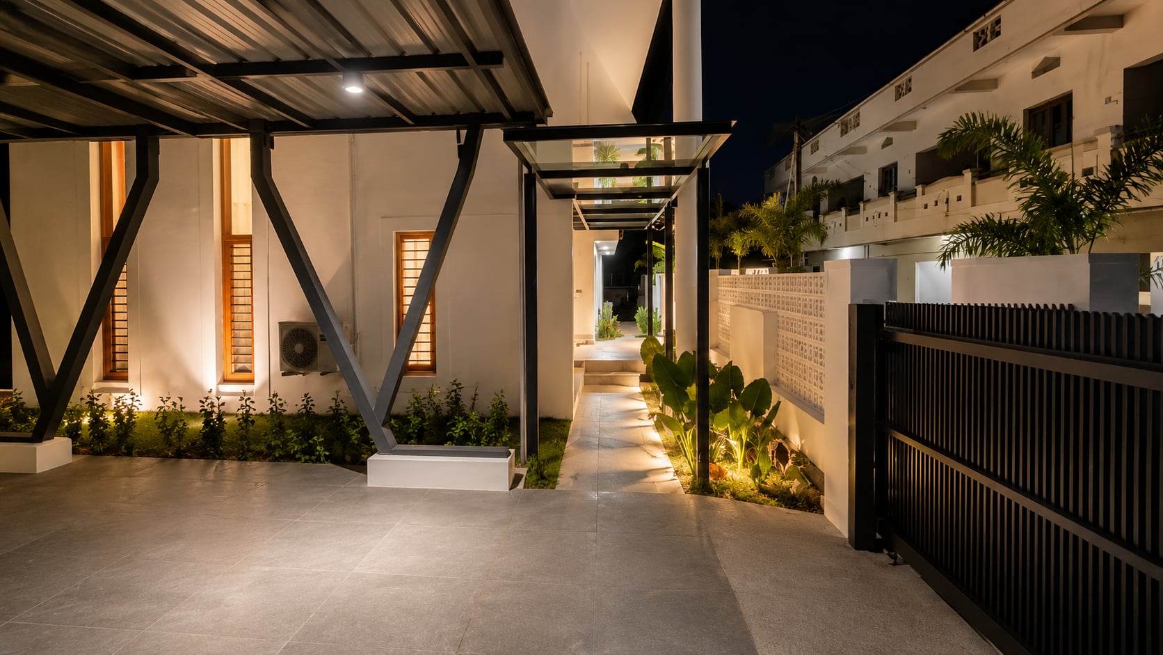 Malathi Residence — photograph 10
